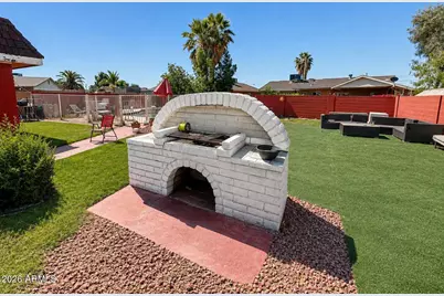 6411 W Verde Lane, Phoenix, AZ 85033 - Photo 23