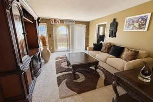 6411 W Verde Ln, Phoenix, AZ 85033 - Photo 3