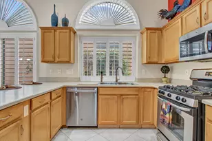 8534 W Wescott Dr, Peoria, AZ 85382 - Photo 13