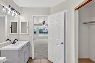1417 E Mineral Rd, Gilbert, AZ 85234 - Photo 35