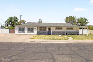 1522 W Lawrence Ln, Phoenix, AZ 85021 - Photo 1