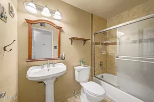 1522 W Lawrence Ln, Phoenix, AZ 85021 - Photo 13