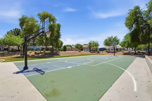 215 S Parkcrest St, Gilbert, AZ 85296 - Photo 65