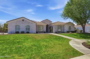 215 S Parkcrest St, Gilbert, AZ 85296 - Photo 3