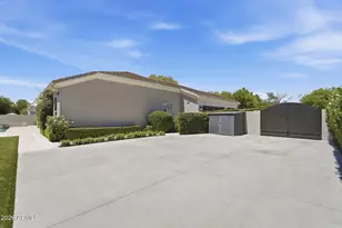 215 S Parkcrest St, Gilbert, AZ 85296 - Photo 65