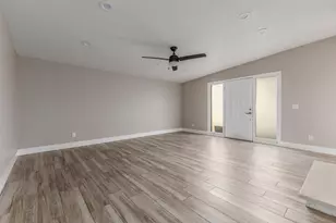 15041 N 6th St, Phoenix, AZ 85022 - Photo 11