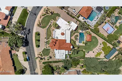 8701 N 64th Place, Paradise Valley, AZ 85253 - Photo 7