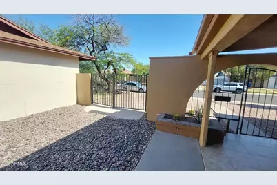 3418 W Mandalay Lane, Phoenix, AZ 85053 - Photo 21