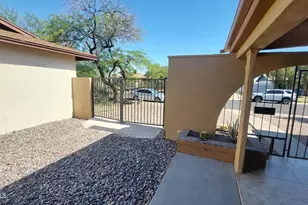3418 W Mandalay Ln, Phoenix, AZ 85053 - Photo 21