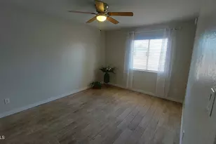 3418 W Mandalay Ln, Phoenix, AZ 85053 - Photo 15
