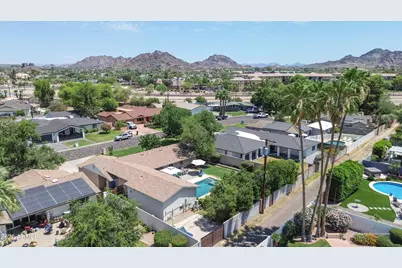 821 E Desert Park Lane, Phoenix, AZ 85020 - Photo 47