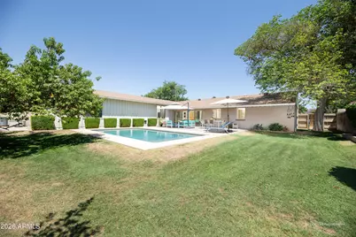 821 E Desert Park Lane, Phoenix, AZ 85020 - Photo 39
