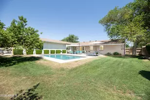821 E Desert Park Ln, Phoenix, AZ 85020 - Photo 39