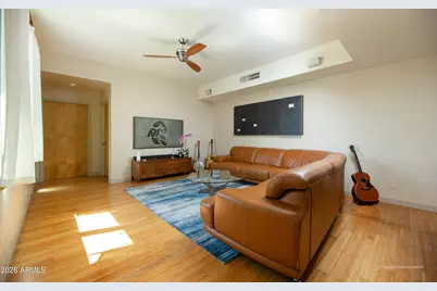 821 E Desert Park Lane, Phoenix, AZ 85020 - Photo 11