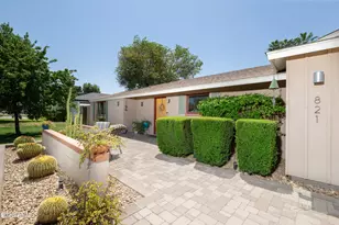821 E Desert Park Ln, Phoenix, AZ 85020 - Photo 3