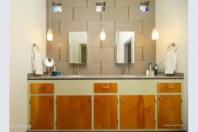 821 E Desert Park Lane, Phoenix, AZ 85020 - Photo 25