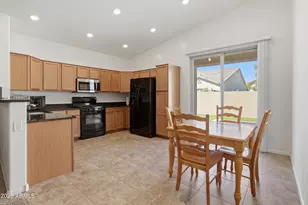 260 N 199th Dr, Buckeye, AZ 85326 - Photo 7