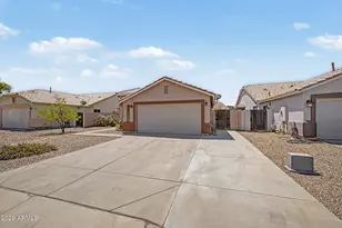 3239 E Woodside Way, Gilbert, AZ 85297 - Photo 1