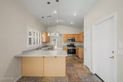 3239 E Woodside Way, Gilbert, AZ 85297 - Photo 11