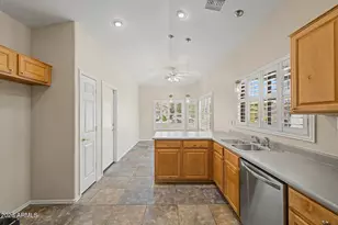 3239 E Woodside Way, Gilbert, AZ 85297 - Photo 13