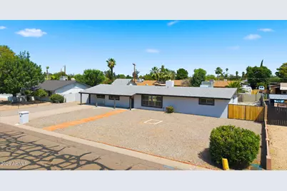 4240 E Desert Cactus Street, Phoenix, AZ 85032 - Photo 3