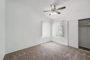 11851 N 76th Dr, Peoria, AZ 85345 - Photo 9