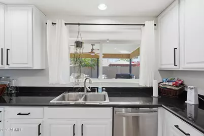 2051 E Pueblo Avenue, Mesa, AZ 85204 - Photo 11