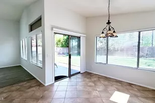 243 W Raven Dr, Chandler, AZ 85286 - Photo 17