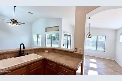 243 W Raven Drive, Chandler, AZ 85286 - Photo 13