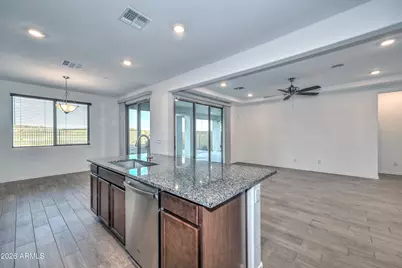 29507 N 113th Lane, Peoria, AZ 85383 - Photo 15