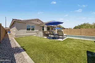 725 E Liberty Ln, Gilbert, AZ 85296 - Photo 37