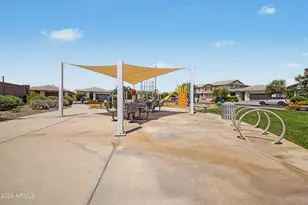 725 E Liberty Ln, Gilbert, AZ 85296 - Photo 39