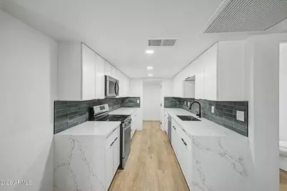 2009 E 3rd Drive, Mesa, AZ 85204 - Photo 5