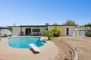 857 E Coral Gables Dr, Phoenix, AZ 85022 - Photo 27