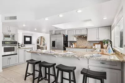 857 E Coral Gables Drive, Phoenix, AZ 85022 - Photo 3