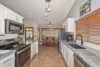 7637 W Dreyfus Drive, Peoria, AZ 85381 - Photo 19