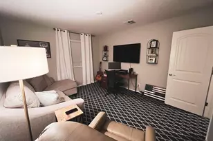 13820 N 7th Wy, Phoenix, AZ 85022 - Photo 11