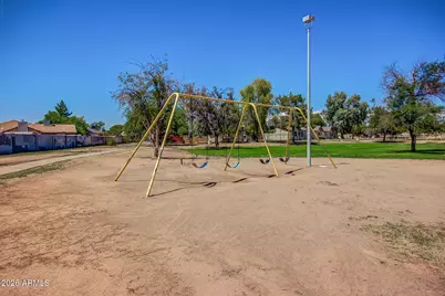 3646 N 67th Avenue #106, Phoenix, AZ 85033 - Photo 21