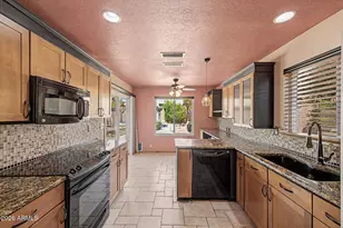 20347 N 109th Ln, Peoria, AZ 85373 - Photo 5