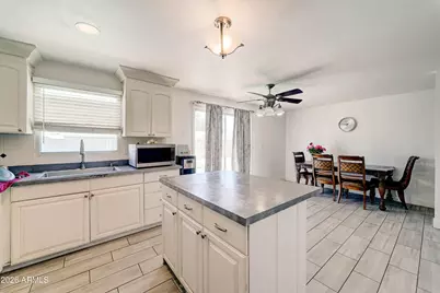 7937 W Meadowbrook Avenue, Phoenix, AZ 85033 - Photo 13