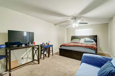 7937 W Meadowbrook Avenue, Phoenix, AZ 85033 - Photo 17