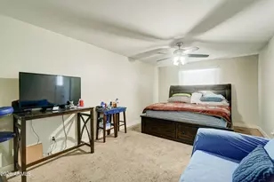 7937 W Meadowbrook Ave, Phoenix, AZ 85033 - Photo 17