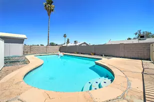 7937 W Meadowbrook Ave, Phoenix, AZ 85033 - Photo 29