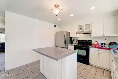 7937 W Meadowbrook Avenue, Phoenix, AZ 85033 - Photo 11