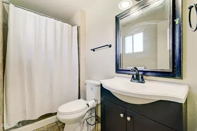 7937 W Meadowbrook Avenue, Phoenix, AZ 85033 - Photo 19