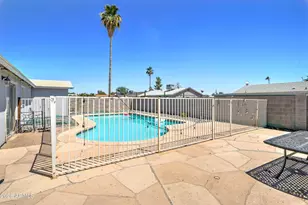 7937 W Meadowbrook Ave, Phoenix, AZ 85033 - Photo 25