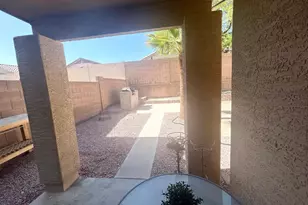 1722 W Amberwood Dr, Phoenix, AZ 85045 - Photo 15