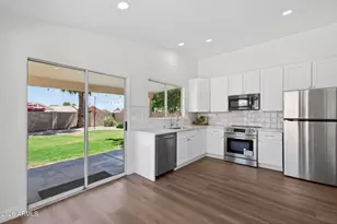 4705 E Desert Wind Dr., Phoenix, AZ 85044 - Photo 11