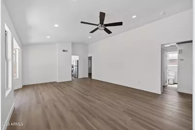 4705 E Desert Wind Drive, Phoenix, AZ 85044 - Photo 9