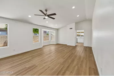 4705 E Desert Wind Drive, Phoenix, AZ 85044 - Photo 5